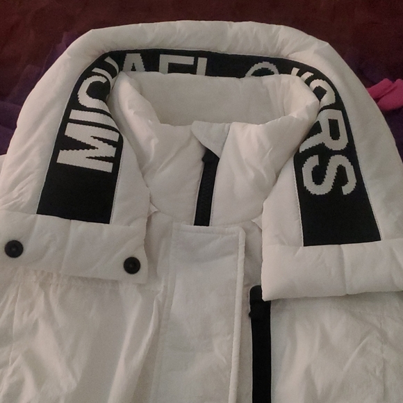 Jacket - Picture 5 of 7